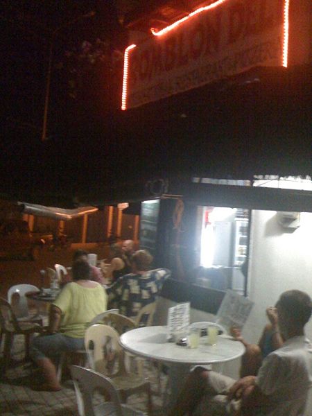 File:Tomacruz-2011-02-20-11-03-08.jpg
